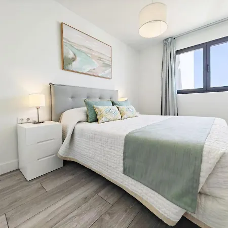 Stunning 3 Bed Penthouse In - Pure South *